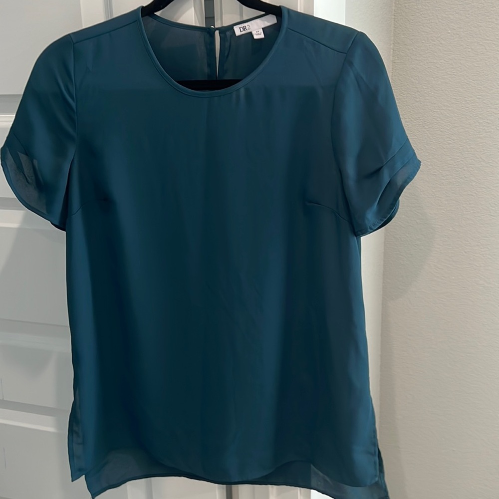 Teal short sleeve blouse with button deal on the back